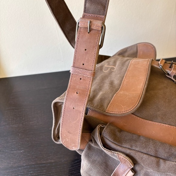 LL Bean Vintage Leather and Tan Canvas Messenger Crossbody Laptop Bag - Picture 4 of 14